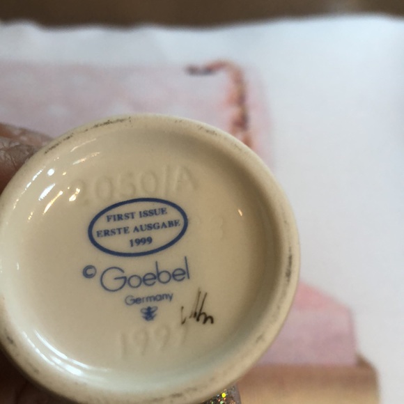 Authentic Hummel - Picture 4 of 4